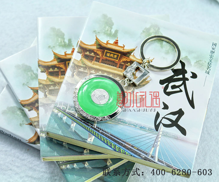 旅游纪念品如何定制受游客喜爱？